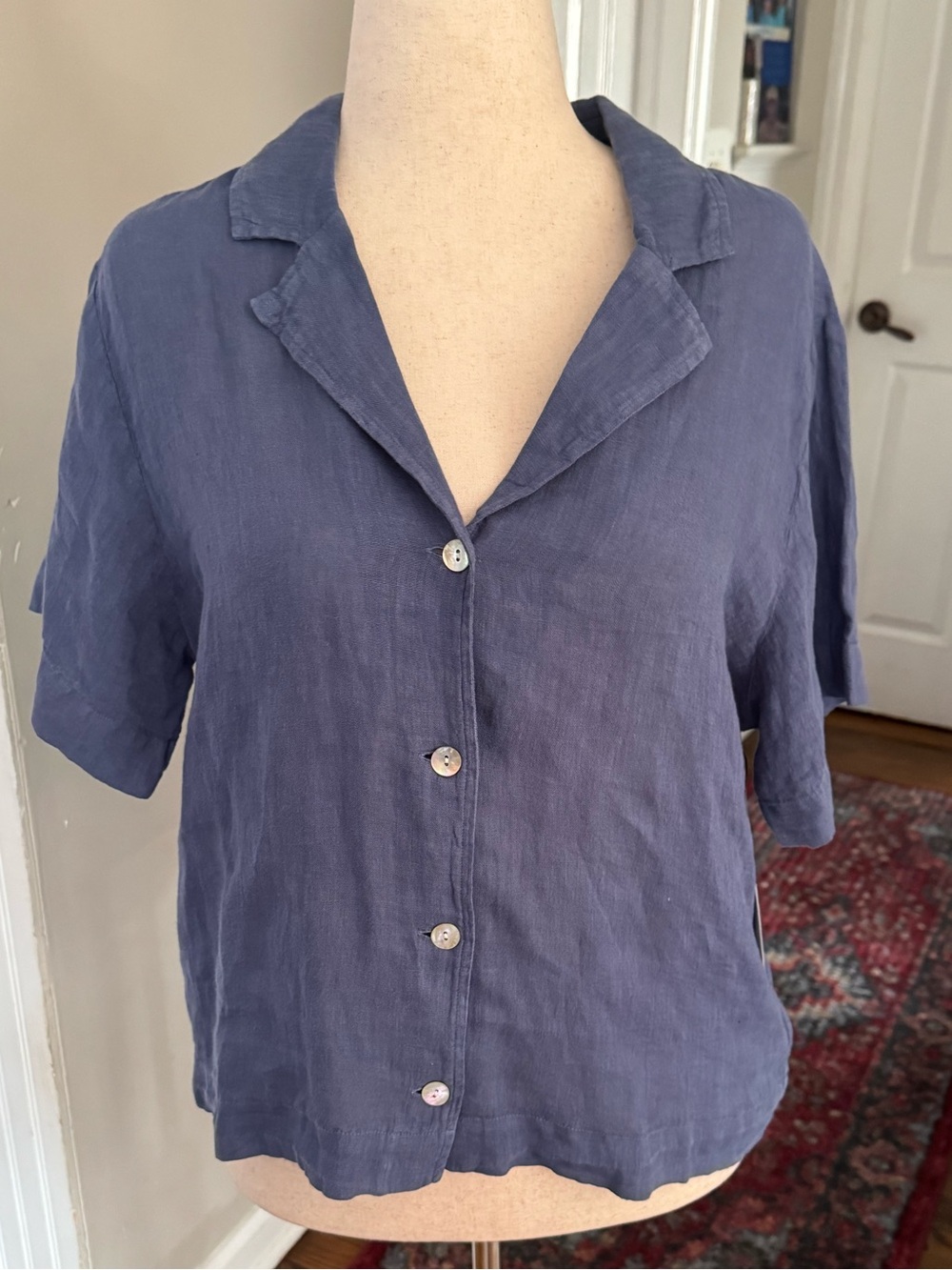 NWT Bella Dahl Short Sleeve Button-Down Top in linen